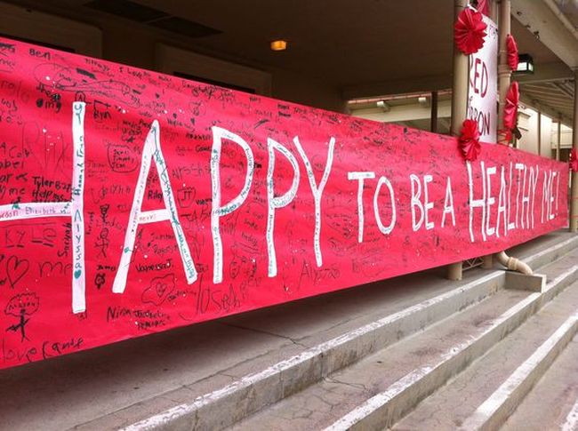 Red Ribbon Week Ideas: Banner Happy to Be a Healthy Me red banner signed by students (Red Ribbon Week ideas)