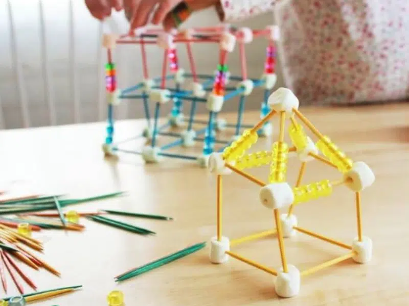 House made from marshmallows and toothpicks